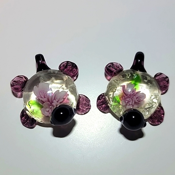 NEW Handcrafted Blown Art Glass Purple Turtle Charm Pendant Luminescent Specks - Picture 7 of 9